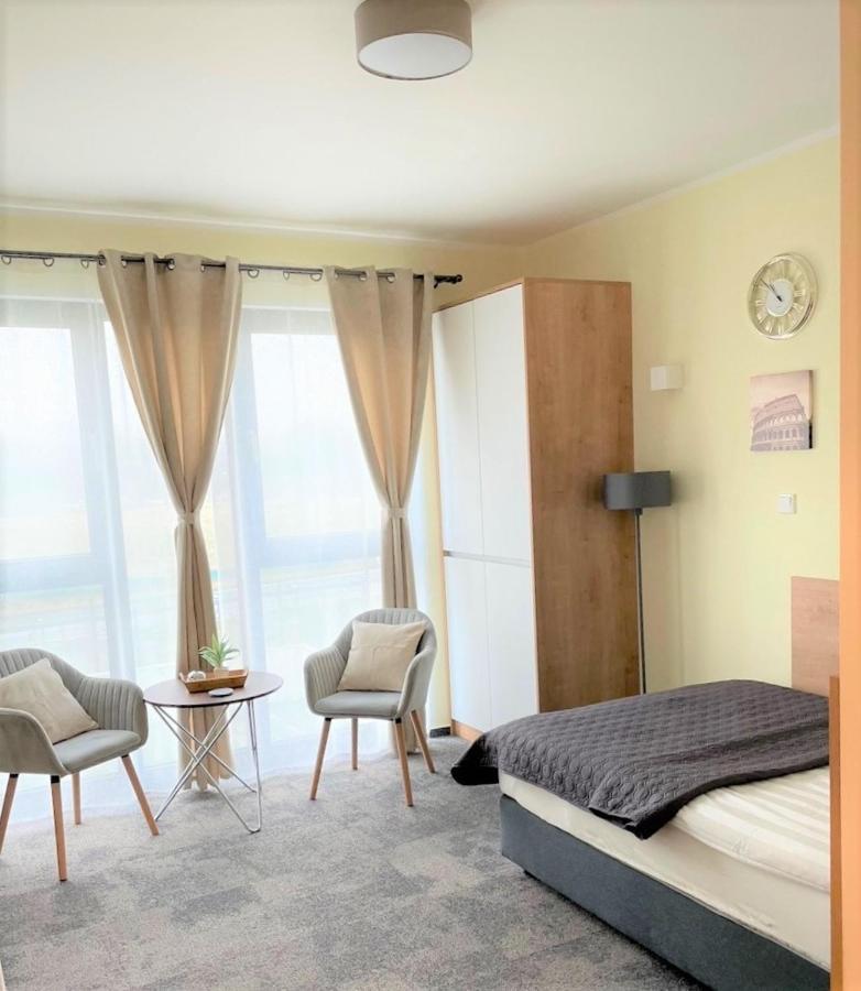 Likedaheim Apartments Rosbach vor der Höhe Екстериор снимка